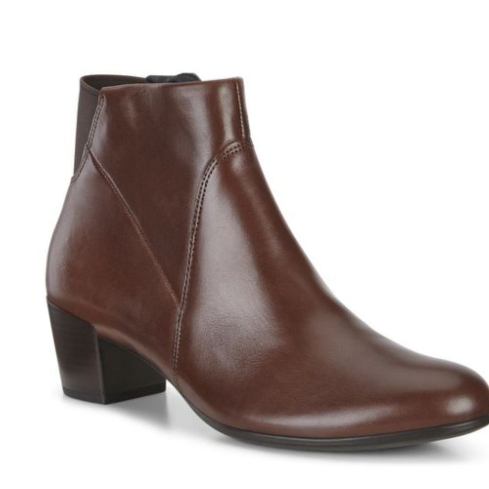 ECCO SHAPE 35 MID CUT BOOT size 40 (8.5-9)